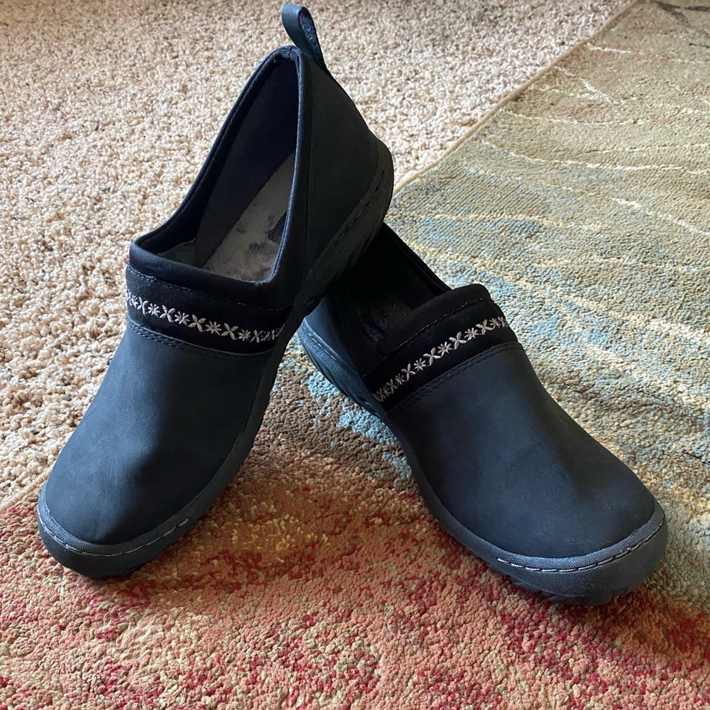 JBU by Jambu Womens Becca Black Faux Leather Slip-On Sneakers Shoes - Size 9.5